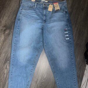 Levi Red Tag 80s Throwback Mom Jeans